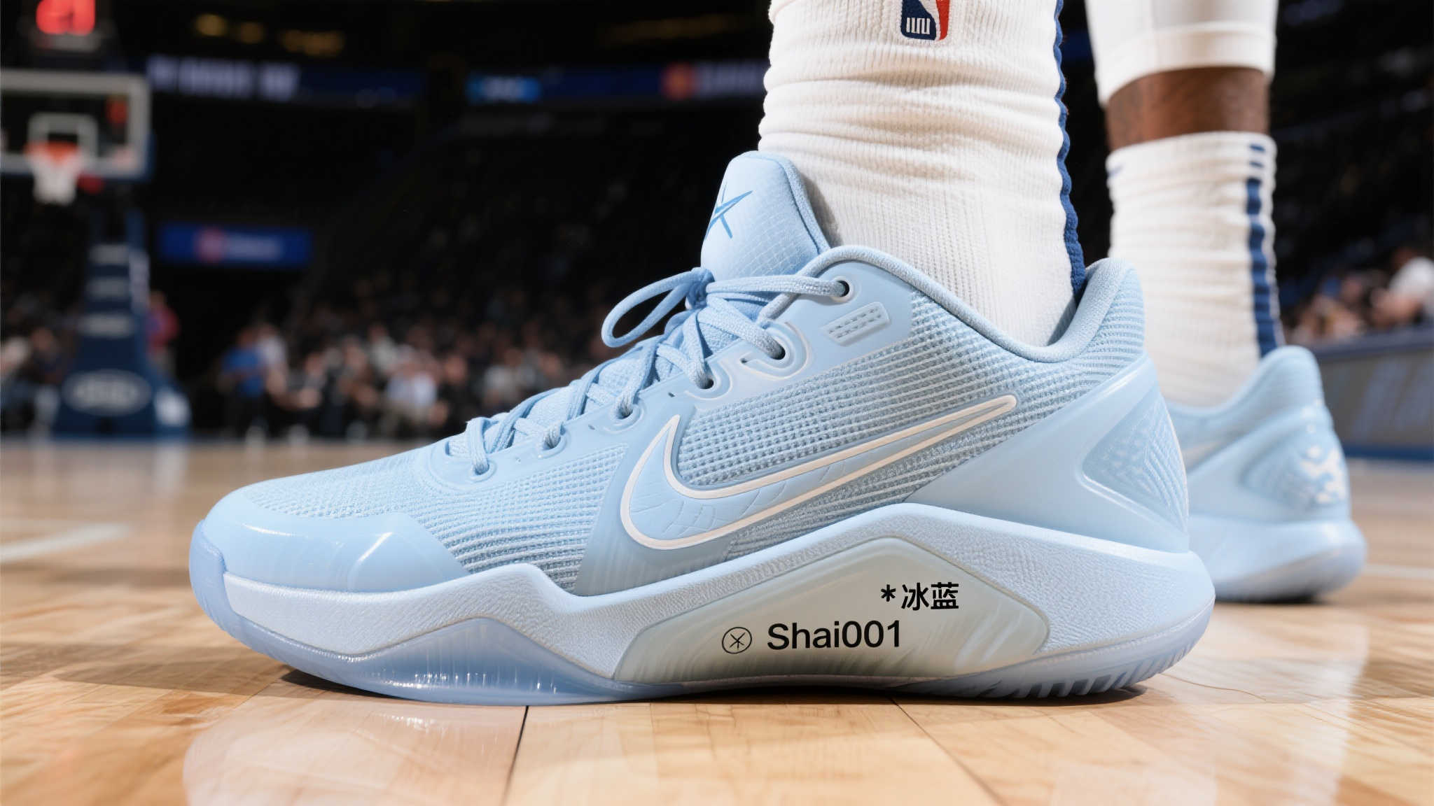 冰蓝色风暴:亚历山大荣膺决赛最有价值球员 对于一个顶尖篮球运动员而言,一双合适且卓越性能提高
